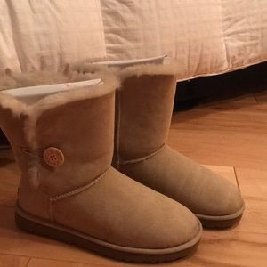 Uggs! Worn only handful of times!